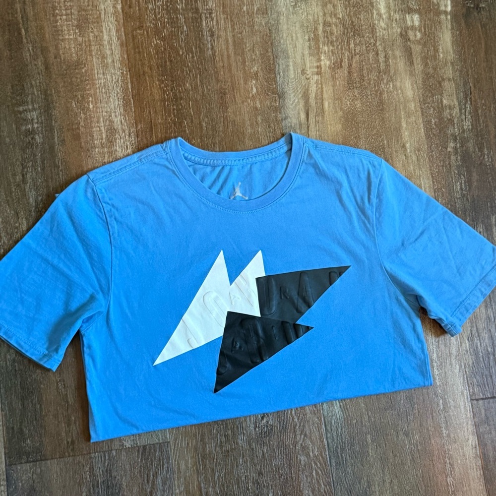 Jordan Tee - Picture 6 of 6